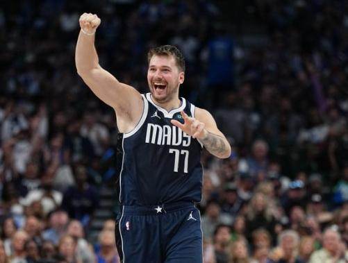 开云首页体验-东契奇神奇三分一剑封喉 单场49分再启疯狂一季